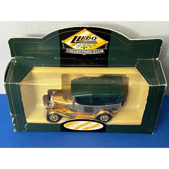 Vintage LLEDO DG014010 1934 A Ford Car Gold Collectors Club 9th Edition - Picture 4 of 10